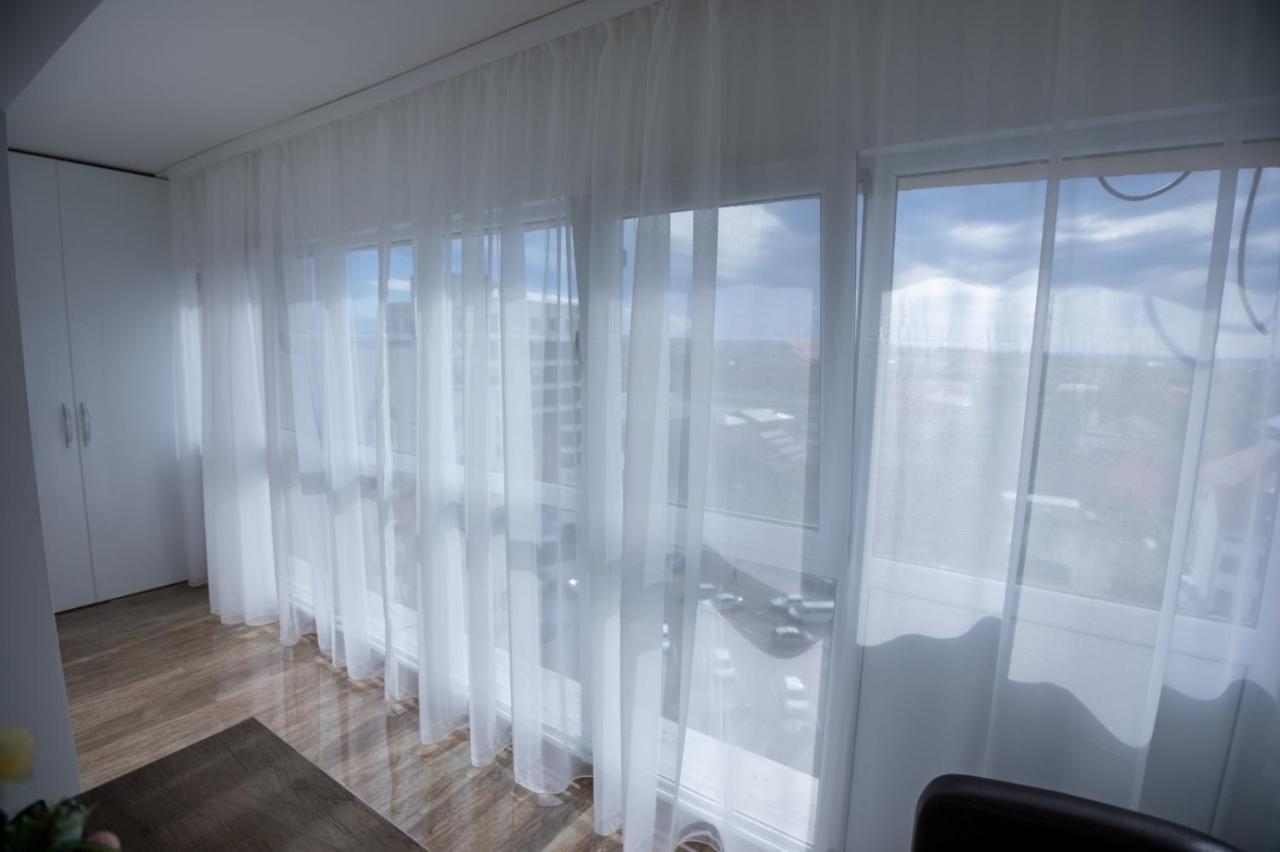 Apartament Central Targu Jiu Exterior photo